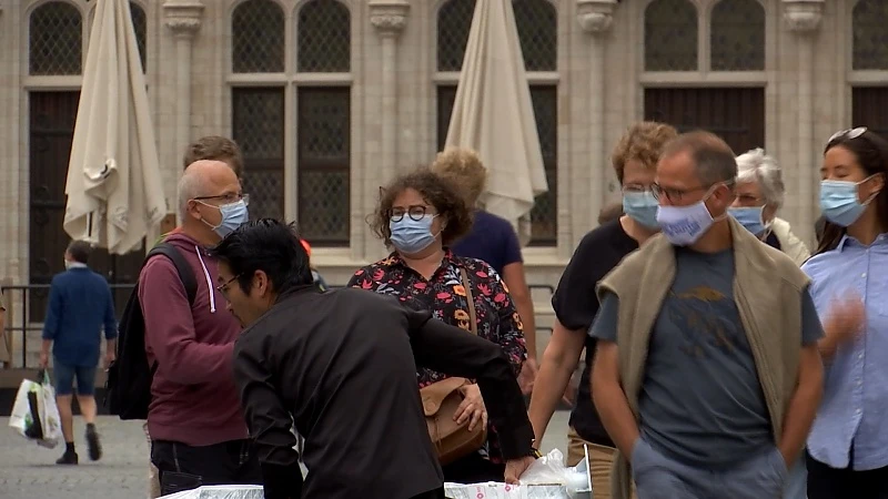 Leuven omarmt mondmaskers in de binnenstad: "Je wordt scheef bekeken zonder masker"