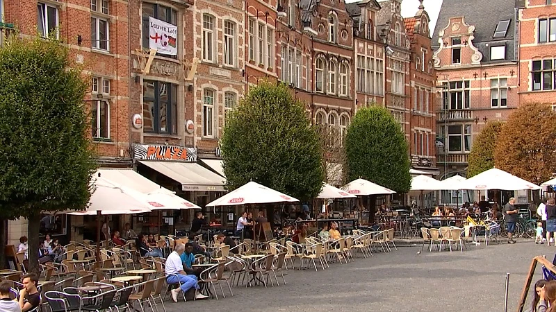 Leuvense cafés mogen OHL-Beerschot onder strikte voorwaarden uitzenden: "Er geldt nultolerantie"