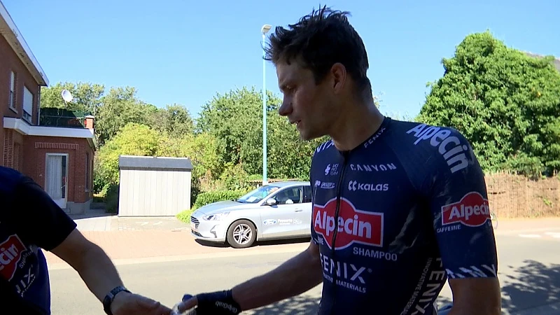 David van der Poel wint eerste rit van Ronde van Vlaams-Brabant, Marc Van Ranst is opvallende gast