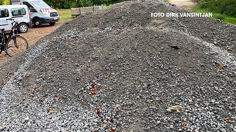 Wel degelijk asbest gedumpt op Wijngaardberg in Rotselaar