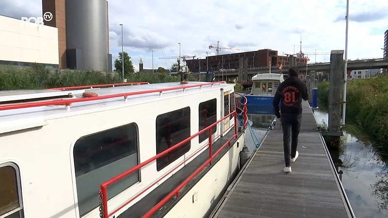 Vandalen breken in in verschillende boten aan Vaartkom in Leuven