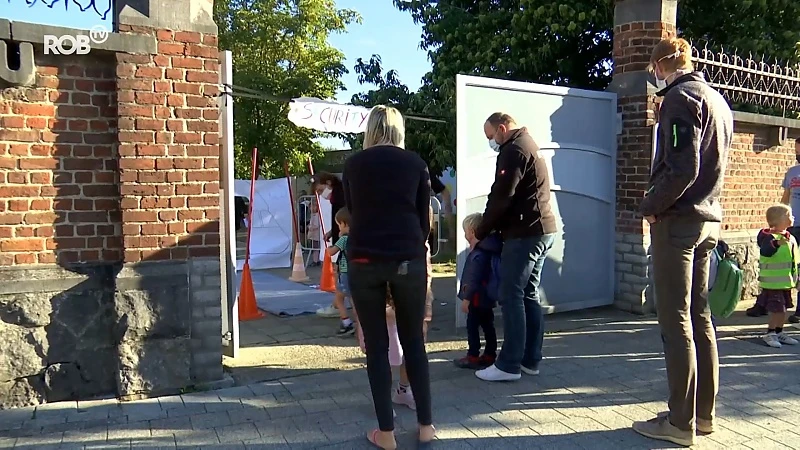 Eerste schooldag voor leerlingen de Hazensprong in Haasrode: week vertraging door coronabesmettingen