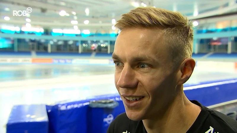 Bart Swings bereidt zich in de Thialf schaatsarena voor op schaatsseizoen: "Na zilver, wil je goud"