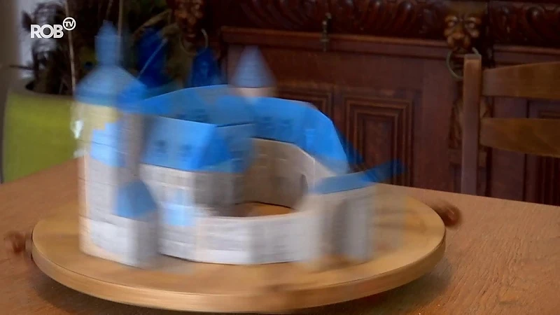 Knap staaltje 3D-kunst: vrouw uit Langdorp tekent en print het volledige Kasteel van Horst