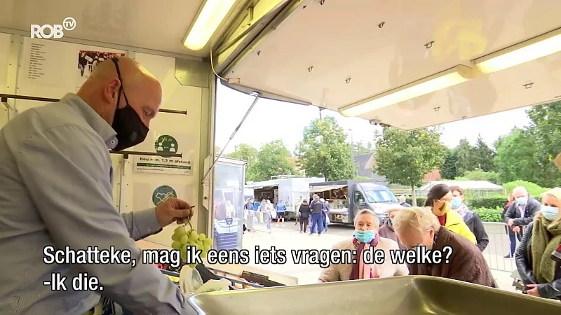 Meteen heel wat volk op nieuwe wekelijkse markt in Averbode: "Eindelijk nog eens iets te doen"