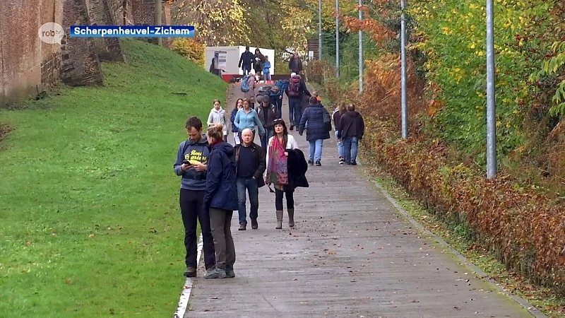 Herfstzon zorgt voor drukte in natuurgebieden: "Even profiteren, zullen nog lang genoeg binnen zitten"