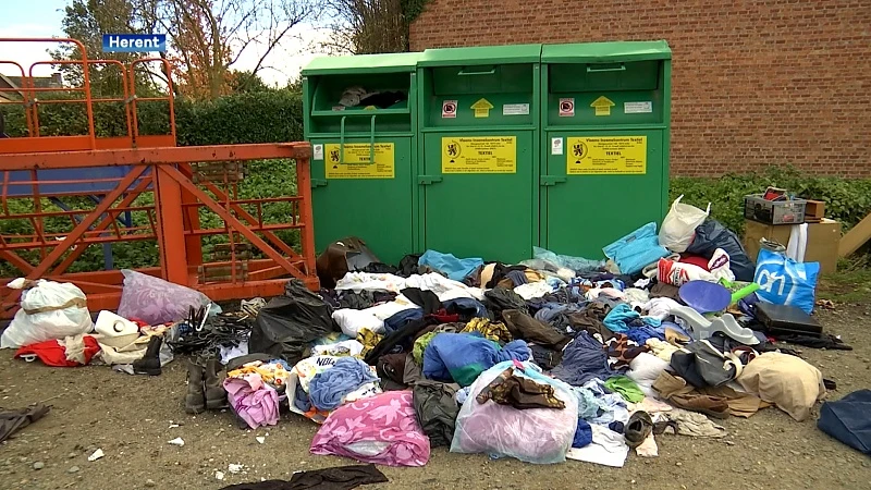 Sluikstortplaag aan kledingcontainers in Herent