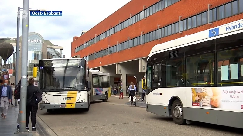 Geen feestbussen van de Lijn tijdens oudejaarsnacht dit jaar