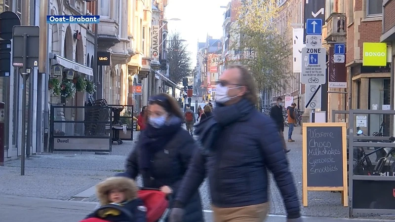 Gouverneur Spooren roept iedereen op niet te gaan shoppen als het druk is