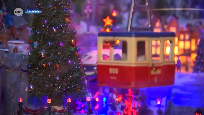 Roger uit Kessel-Lo over zijn miniatuurkerstdorp: "Mensen komen hier tot rust. Het is prachtig om te zien"