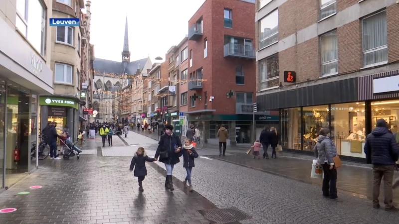 Laatste weekend voor Kerstmis lokt veel klanten naar Leuvense binnenstad, maar geen grote massa