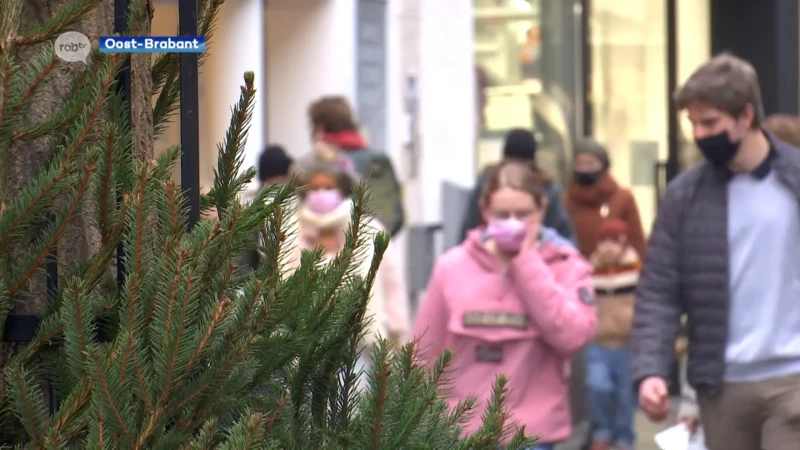 Aantal besmettingen daalt opnieuw onder 900: "Hopelijk kunnen we de feestdagen zonder kleerscheuren doorkomen"