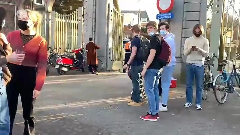 Politie sluit Stadspark van Leuven opnieuw af: "Er mag niemand meer bij"
