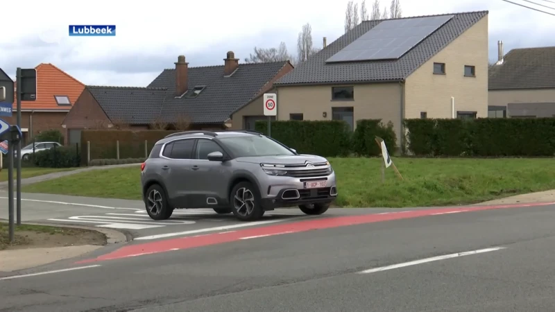 Lubbeek vraagt nog maar eens lichten aan gevaarlijk kruispunt van de Tiensesteenweg met de Helstraat en Boutersemstraat