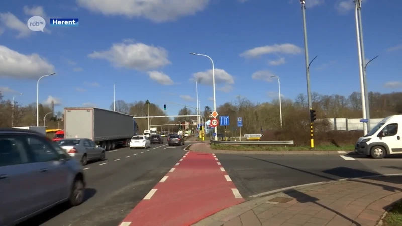 Motorrijder afgevoerd na ongeval op afrittencomplex in Herent