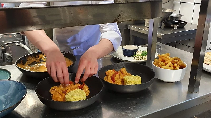 Niet alleen de cafés, maar ook de restaurants mogen terug gasten ontvangen