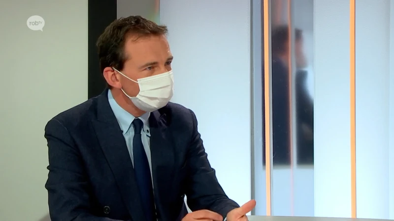 "Eind dit jaar een derde coronaprik", minister Wouter Beke bestelt 23 miljoen extra vaccins