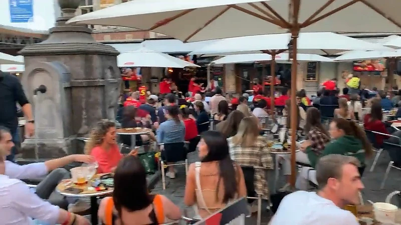 Leuvense Oude Markt zet zich overtuigend achter de Rode Duivels