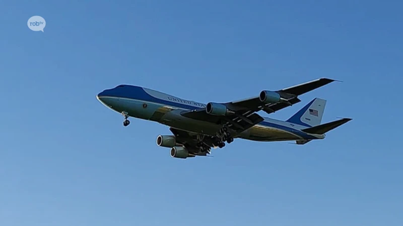 Daar is Air Force One: regiogenoten leggen vast hoe Joe Biden over hun tuin scheert