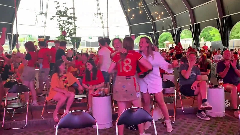 Feest in de Cristal Open Air in Aarschot: de Rode Duivels stoten door naar achtste finales na 1-2 eindstand