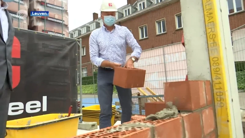 Leuven krijgt volgende zomer nieuwe huisartsenwachtpost aan Heilig Hartziekenhuis, vandaag eerste steen gelegd