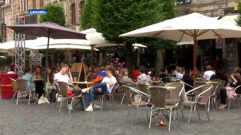 Regio zit klaar om de Rode Duivels te ondersteunen, Oude Markt om 17.30 u. al zo goed als vol
