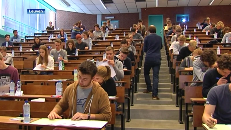 Al 1330 deelnemers voor de allereerste verplichte Ijkingstoetsen