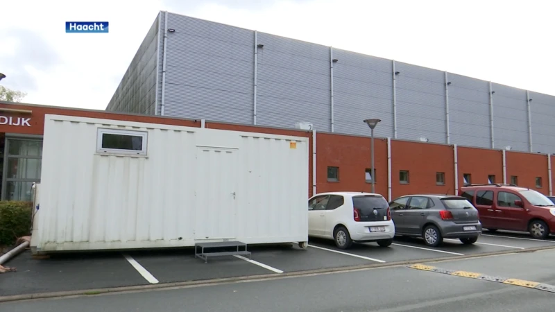 De gemeente Haacht is op zoek naar mensen die de vier gloednieuwe padelvelden willen uitbaten, die zouden moeten komen aan vrijetijdscomplex Den Dijk.