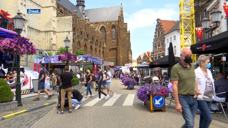 Foorkramers in Diest niet te spreken over verhuis volgend jaar: "Wij horen niet thuis op een parking"