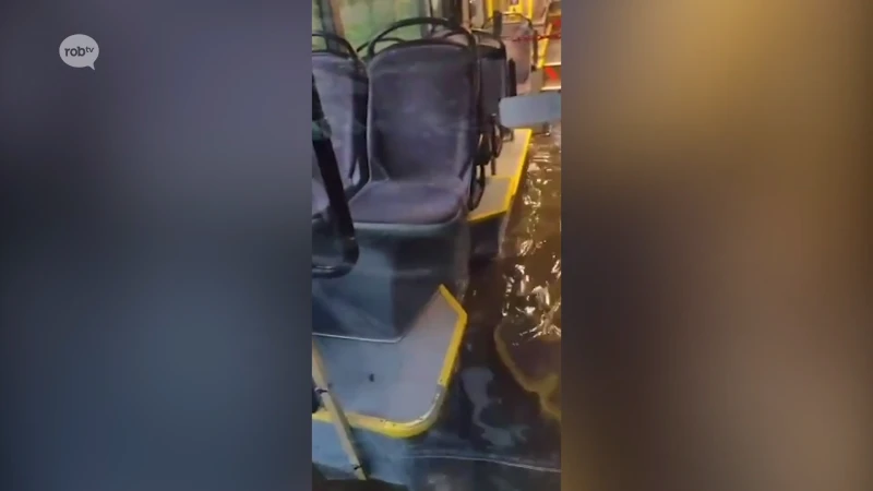 WAANZIN in Kessel-Lo: Buschauffeur filmt hoe zijn bus onder water loopt