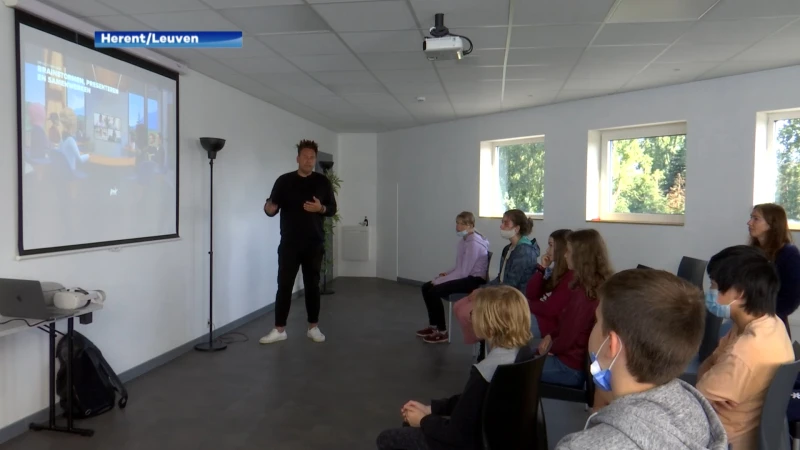 Leerlingen van originele zomerschool 'The Village' krijgen op een aparte manier les