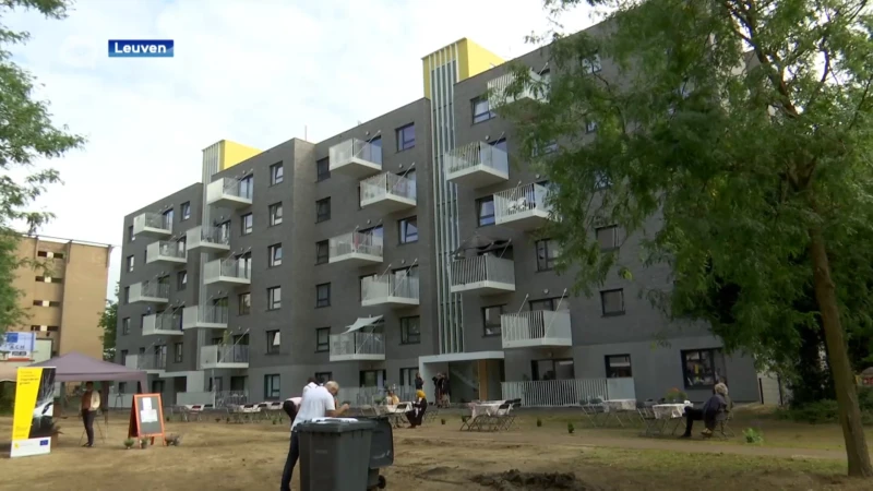 Renovatie van 120 sociale huurappartementen in Wilsele-Dorp is afgerond: "Ik woon hier graag"