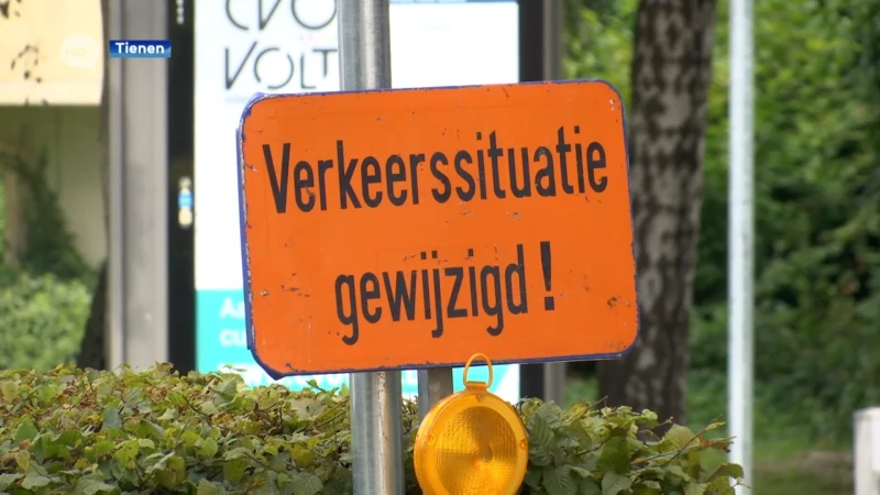 Wie op de Goossensvest in Tienen rijdt heeft vanaf nu voorrang aan het kruispunt met de kazerneparking