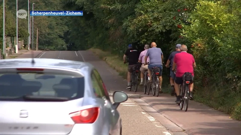 Incident tussen wielertoeristen en autobestuurder In Messelbroek: politie moet ter plaatse komen