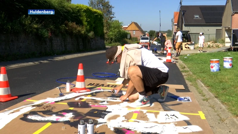 Kunstenaars zetten gezichten van Wout van Aert, Remco Evenepoel, Jolien D'Hoore en Lotte Kopecky op de Smeysberg