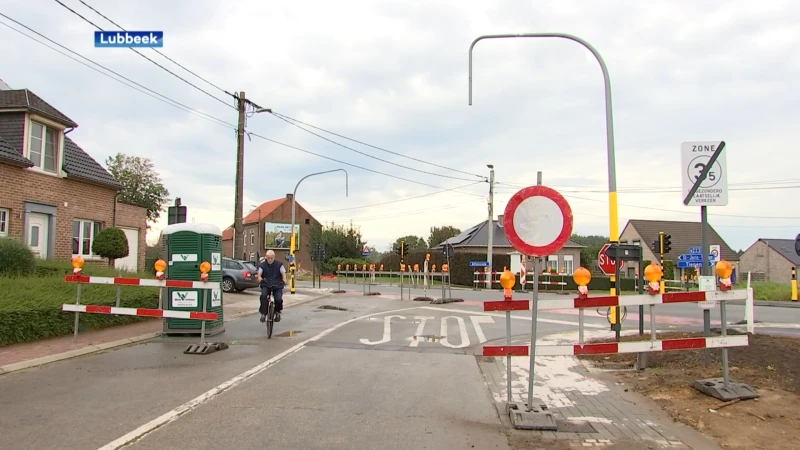 Kruispunt op Tiensesteenweg donderdagnacht afgesloten door asfalteringswerken