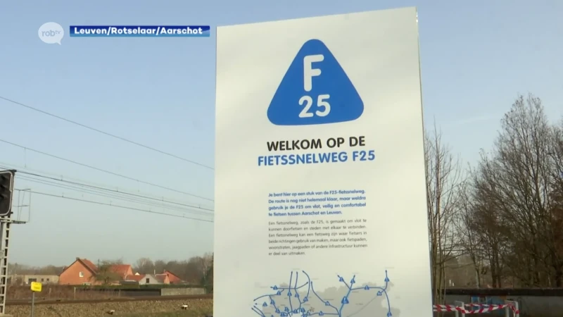 F25 weer beetje meer klaar: stukje fietssnelweg in Rotselaar ligt nu vast