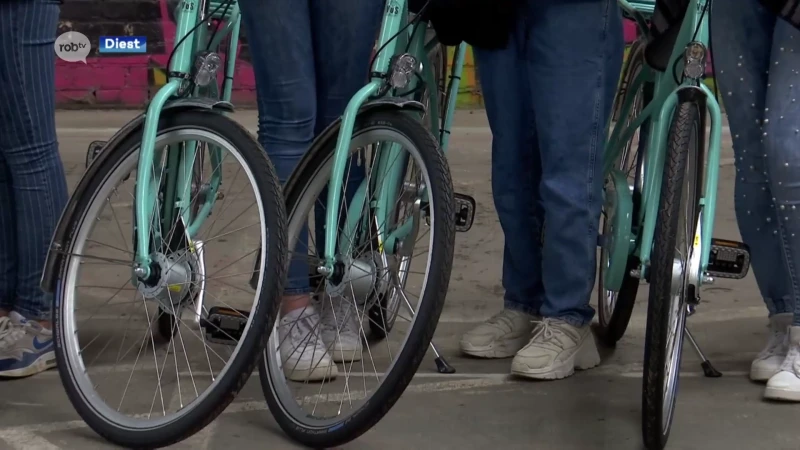 Stad Diest koopt 50 fietsen voor middelbare scholen De Prins en KSD Diest