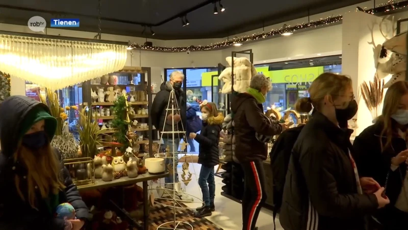 Nog steeds erg druk in onze winkelstraten door last minute kerstcadeautjes