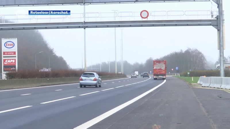 Onduidelijkheid over nieuwe spitsstrook op E314, maar je mag er nog NIET op rijden