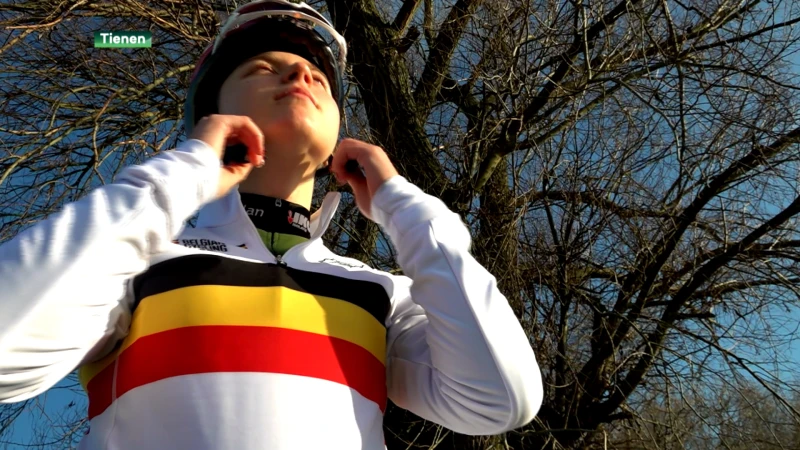 Belgisch kampioene veldrijden bij de beloften Kiona Crabbé uit Tienen: "Alles begon toen mijn opa me mee naar een training nam"