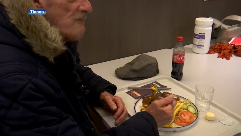 Cafetaria van RZ Tienen na 2 jaar weer open voor patiënten en bezoekers: "Goed voor het welzijn om even koffietje te kunnen gaan drinken"