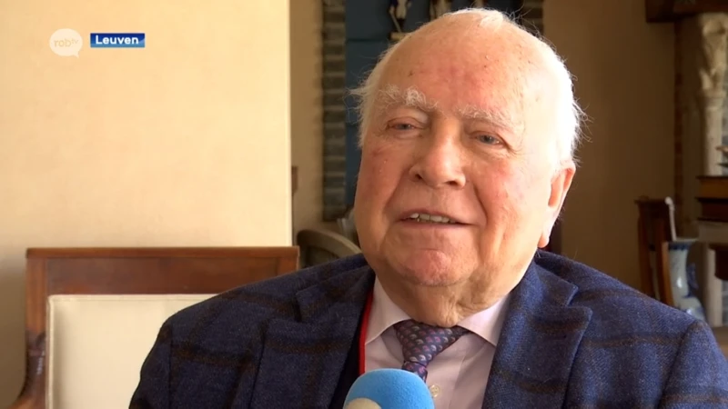 Minister van staat Mark Eyskens vreest voor een uitputtende oorlog: "Sancties van Europa zijn wel effectief"
