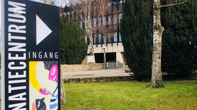 Sporthal, parochiezaal of vaccinatiecentrum: gemeenten en steden moeten opvanglocaties doorgeven voor Oekraïense vluchtelingen