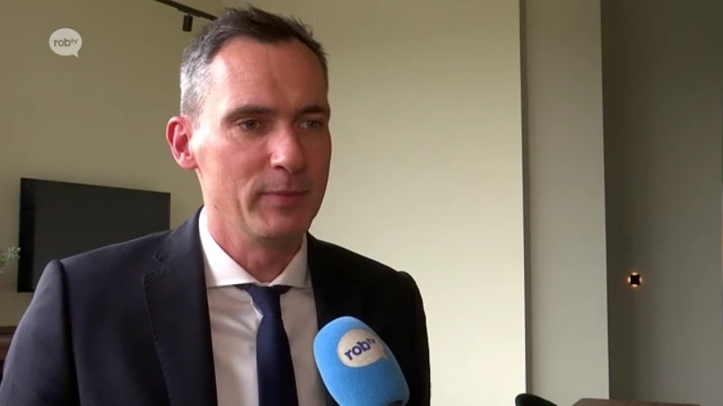 LIVE: Lorin Parys:" Als je het me vandaag vraagt, de deur van de politiek heb ik dichtgetrokken"