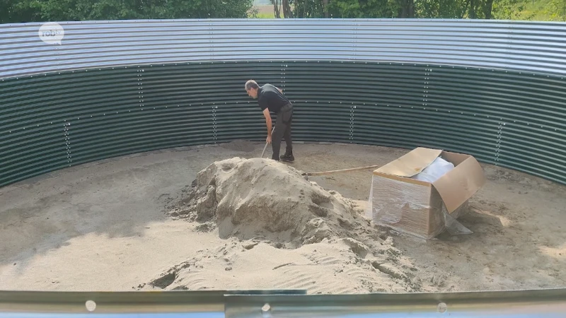 Boer uit Bierbeek bouwt eigen watersilo van 185.000 liter als oplossing tegen droogte