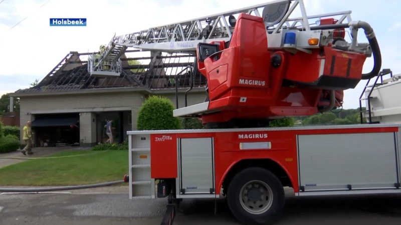 Grootmoeder redt kleindochter (3) uit brand in Nieuwrode: "Grootmoeder ging zelf naar boven en haalde kind uit huis"