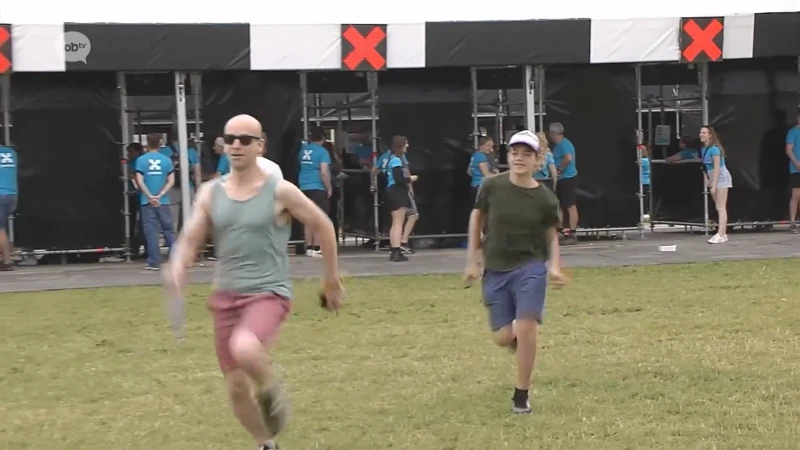Enkele honderden drummen om als eerste de festivalweide van Werchter op te gaan: "Ik ben om vier uur 's nachts opgestaan"