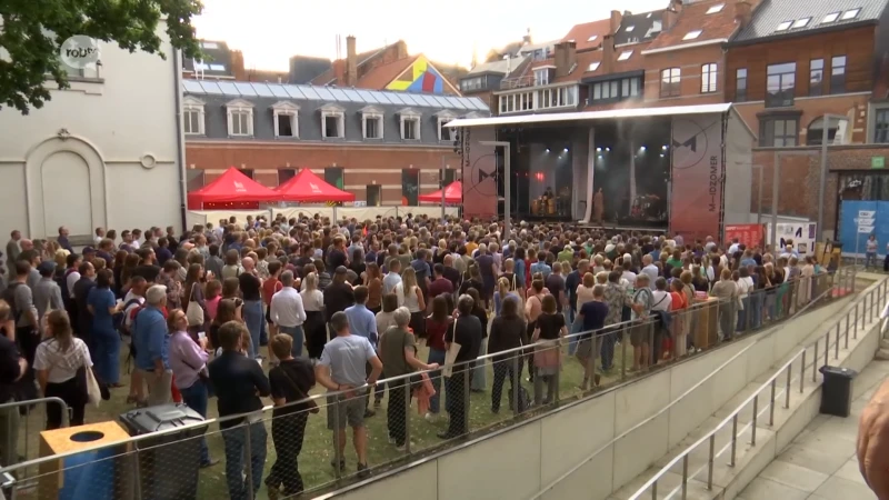 Eerste avond van M-IDZOMER in Leuven is meteen een succes: "Uniek, een festival in een museum"