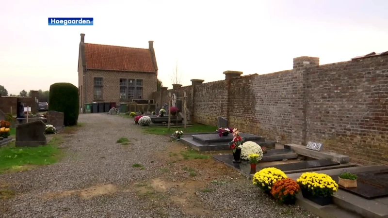 Kerkhofmuur in Hoegaarden hersteld, ook rest van de muur is aan vernieuwing toe